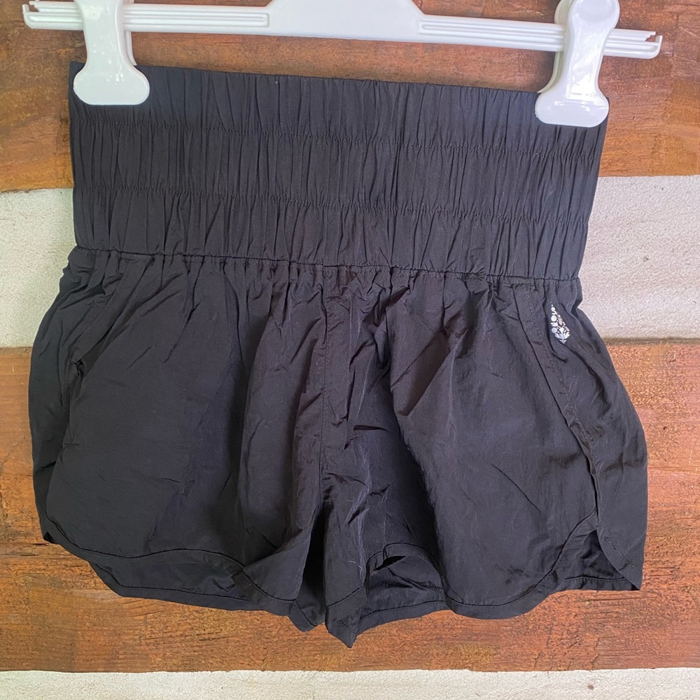 Free People The Way Home Shorts size small, black